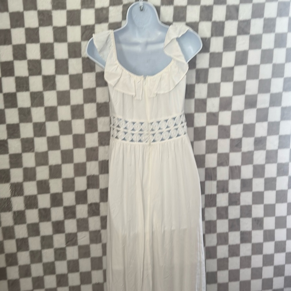 Pink Lily Cream Maxi Dress with Ruffled Tiered Design Size M/Medium - Picture 8 of 13